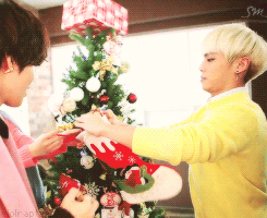 photo At Christmas - Jonghyun_zpsxuqlqohr.gif